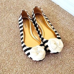 Kate Spade flats with flowers size 38